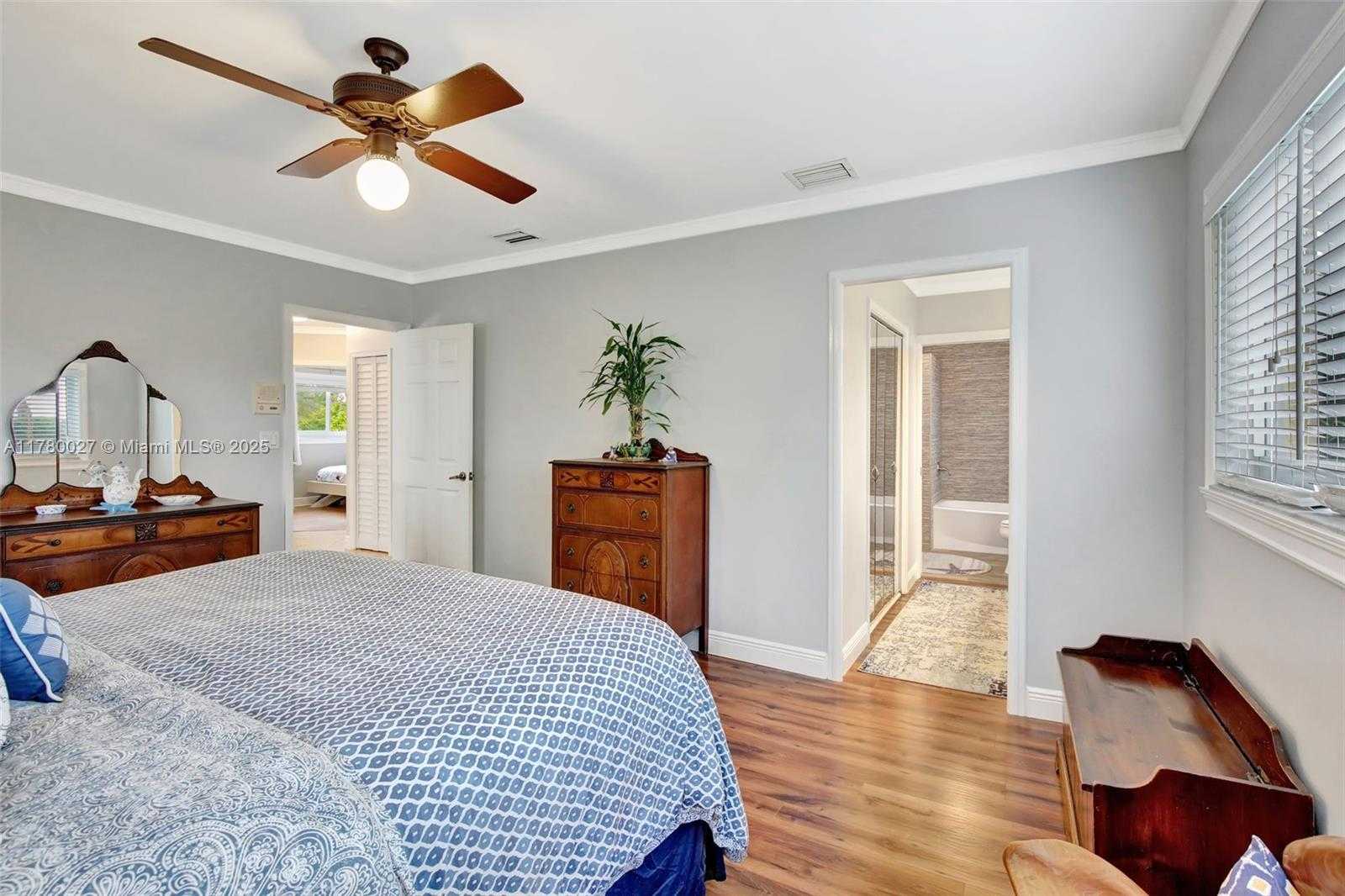 Small Image of 1780 SOUTH WEST 51ST TER, Plantation Number 37