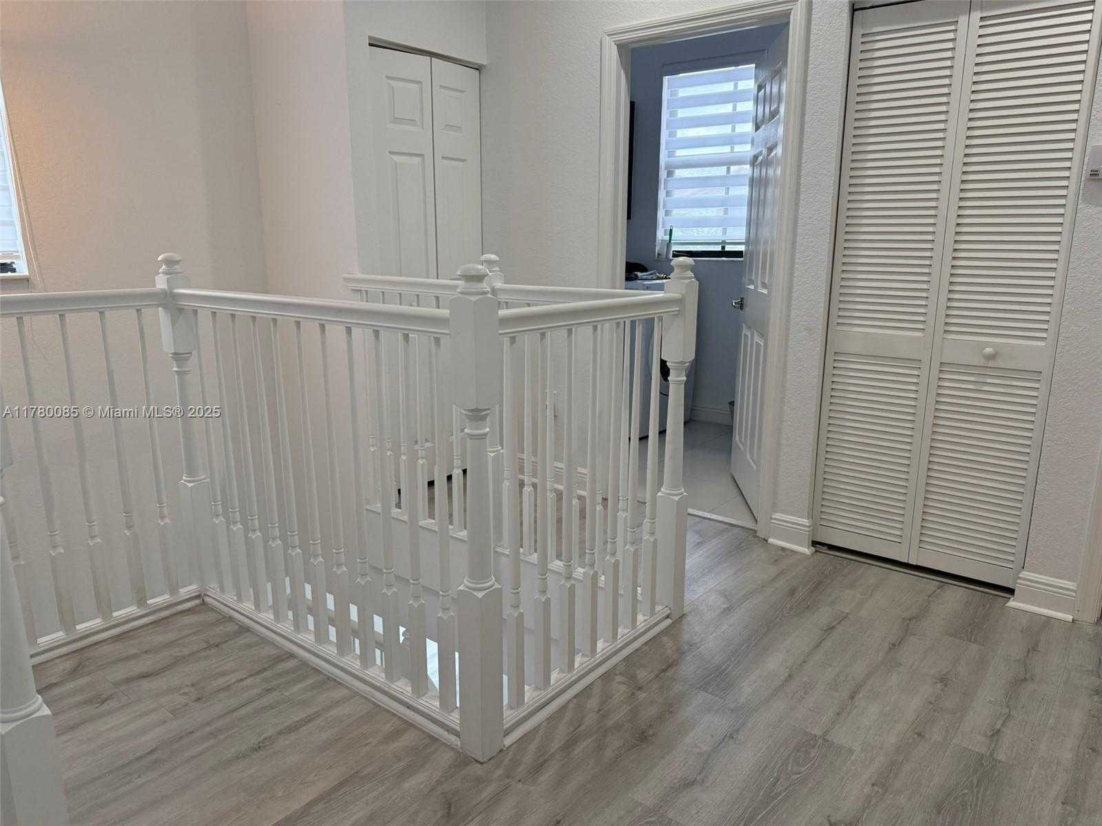 Small Image of 10060 NORTH WEST 86TH TER, Doral Number 22