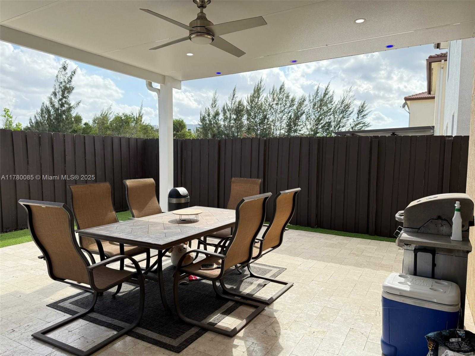 Small Image of 10060 NORTH WEST 86TH TER, Doral Number 41