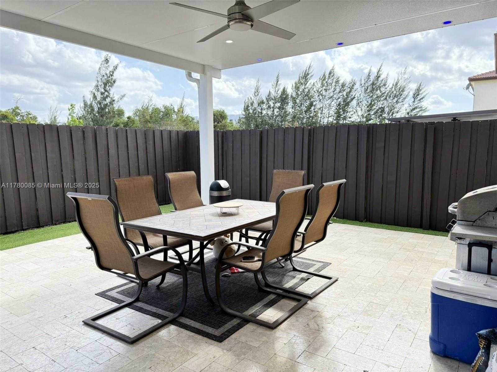 Small Image of 10060 NORTH WEST 86TH TER, Doral Number 47