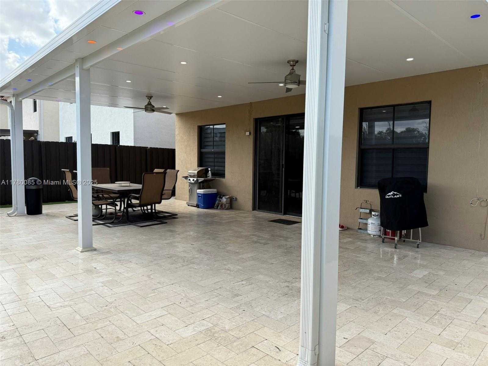 Small Image of 10060 NORTH WEST 86TH TER, Doral Number 50