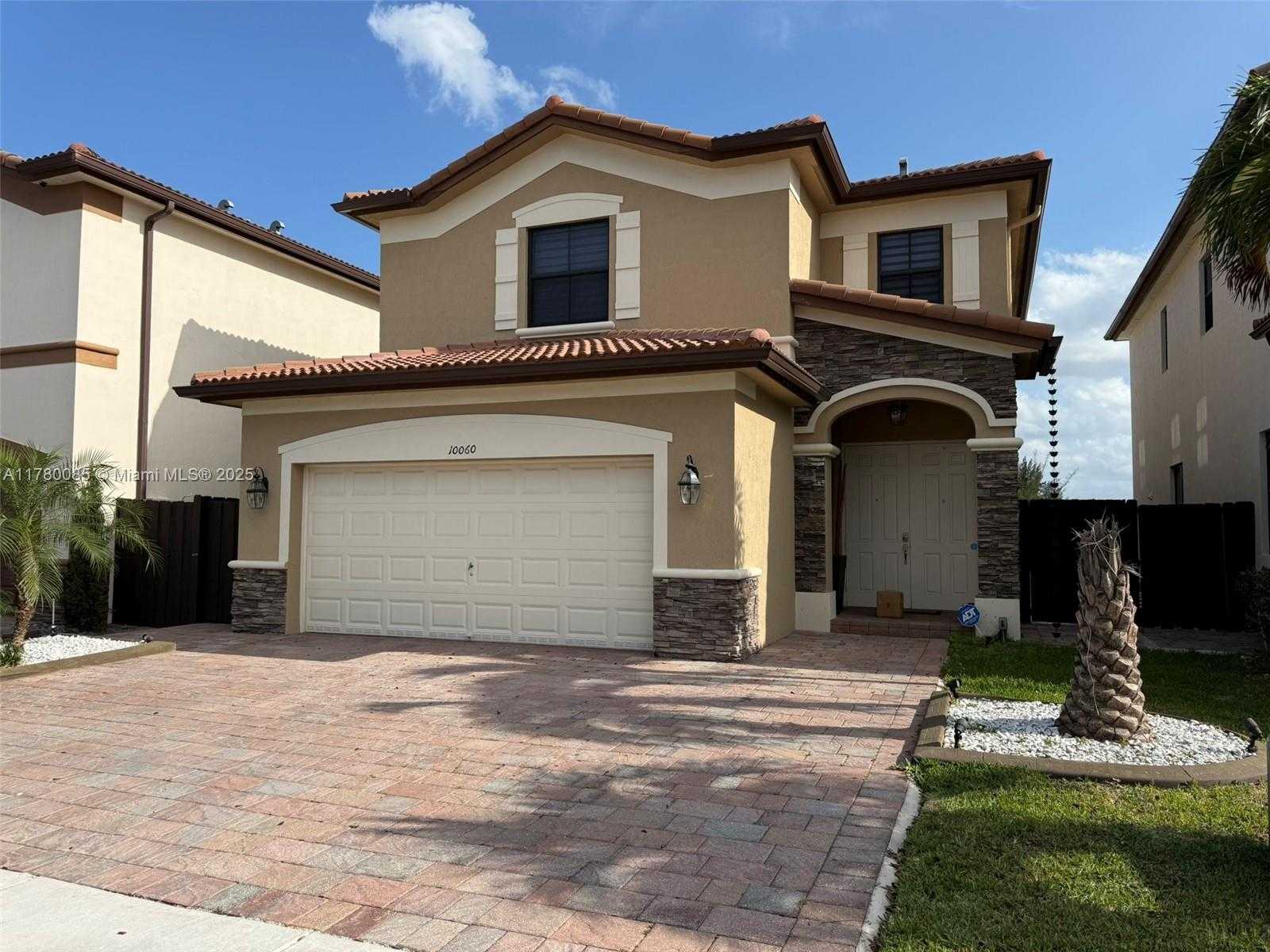 Small Image of 10060 NORTH WEST 86TH TER, Doral Number 53