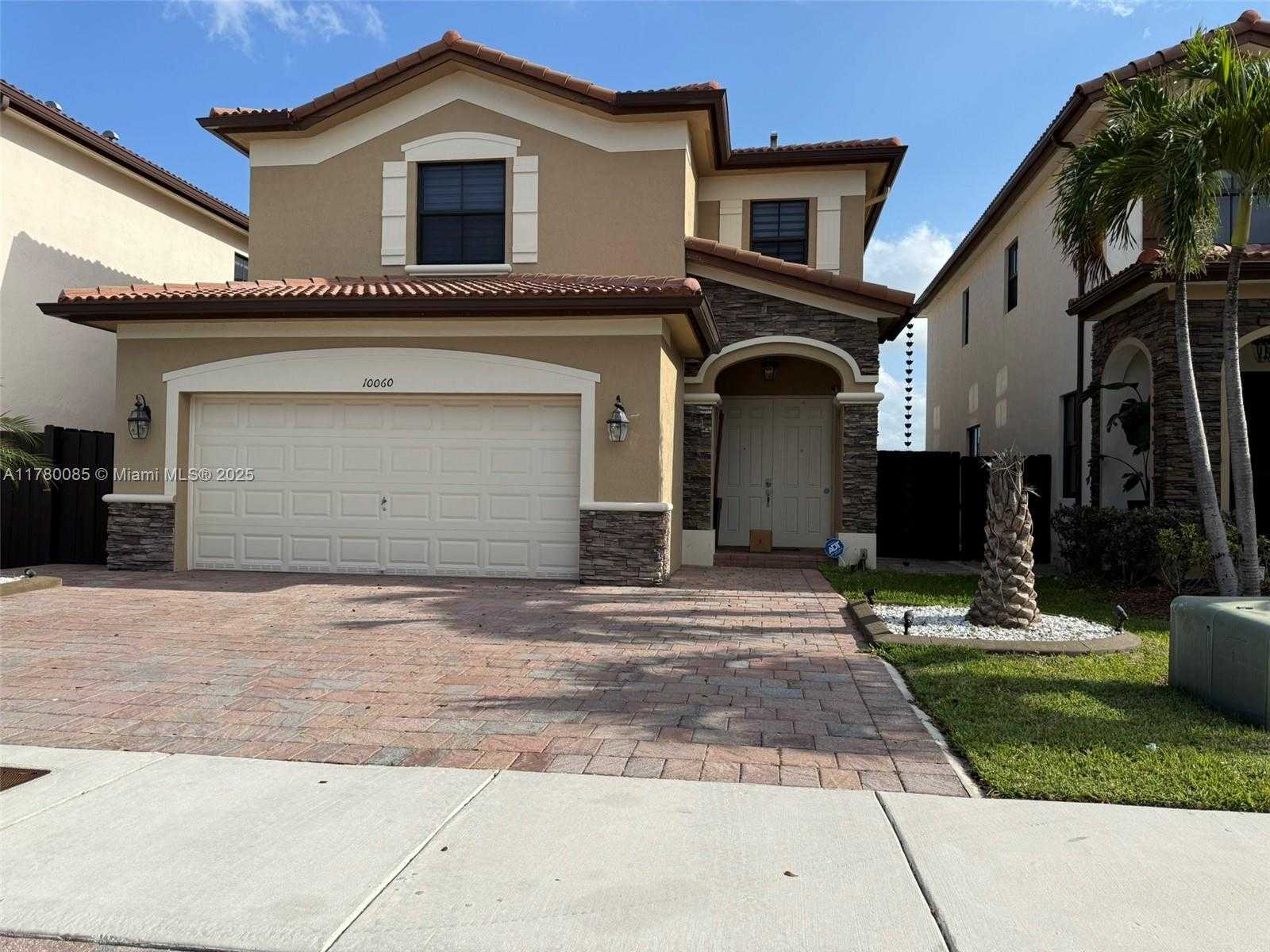 Small Image of 10060 NORTH WEST 86TH TER, Doral Number 54