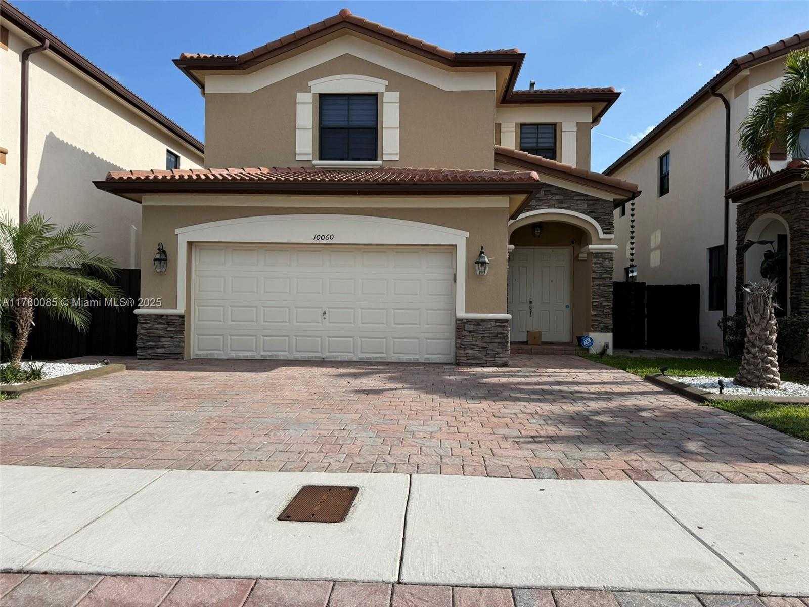 Small Image of 10060 NORTH WEST 86TH TER, Doral Number 55