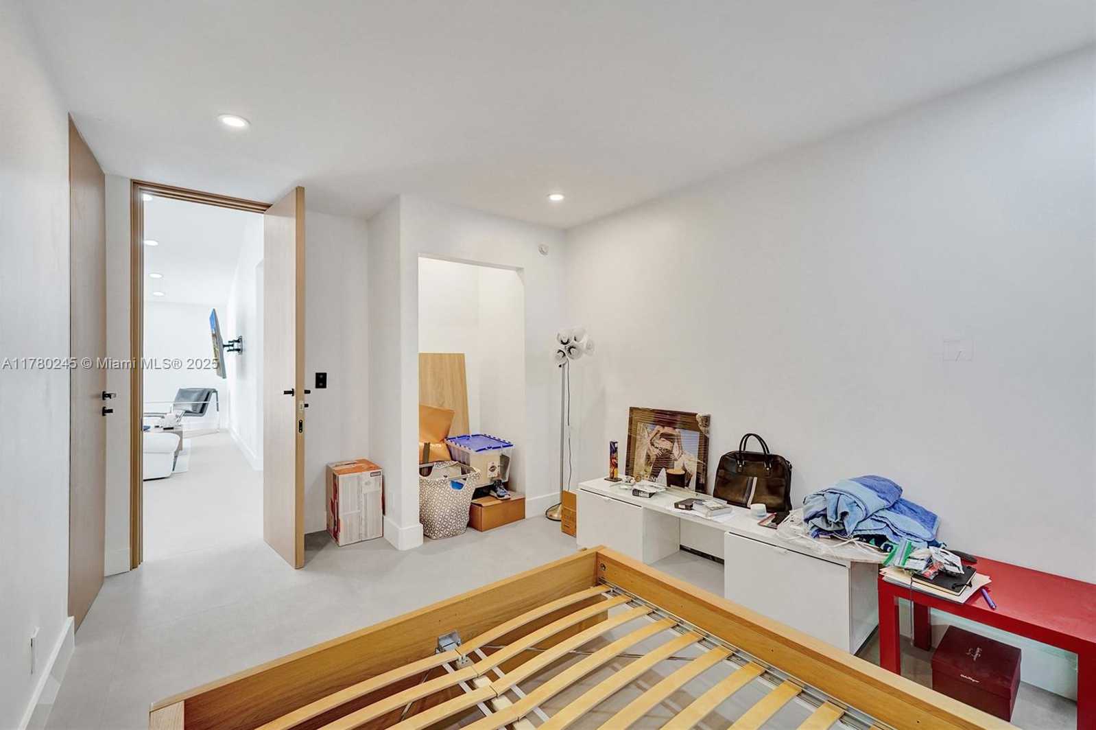 Small Image of 3371 SOUTH WEST 51ST ST, Hollywood Number 17