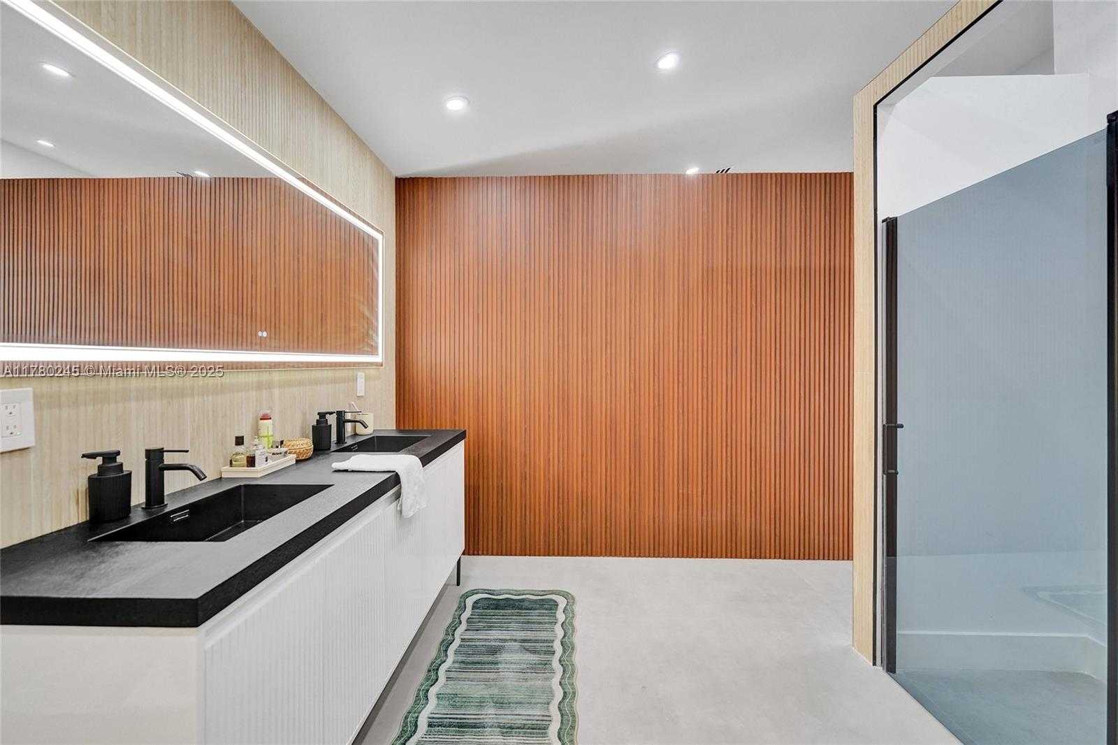 Small Image of 3371 SOUTH WEST 51ST ST, Hollywood Number 21
