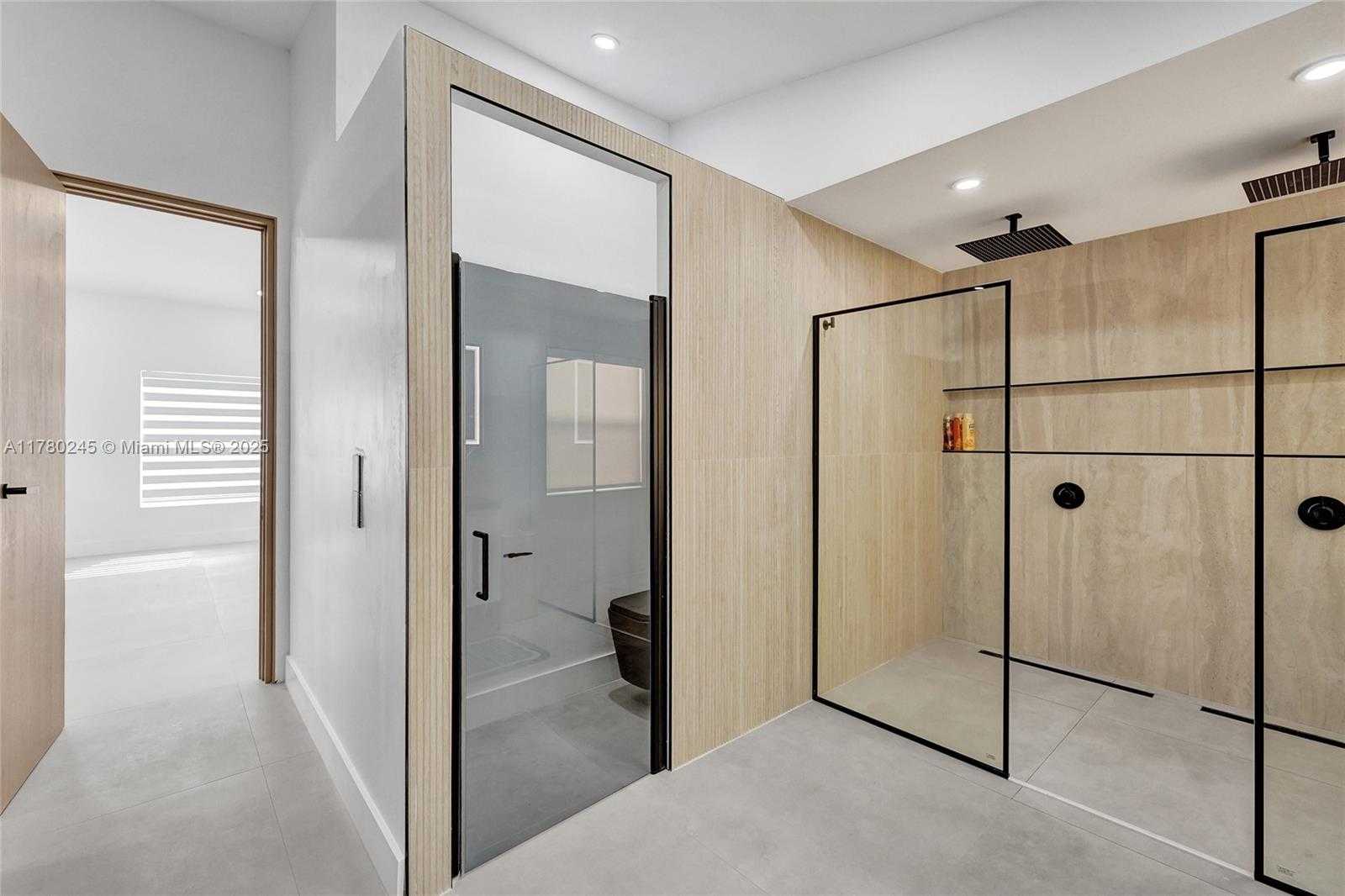 Small Image of 3371 SOUTH WEST 51ST ST, Hollywood Number 23