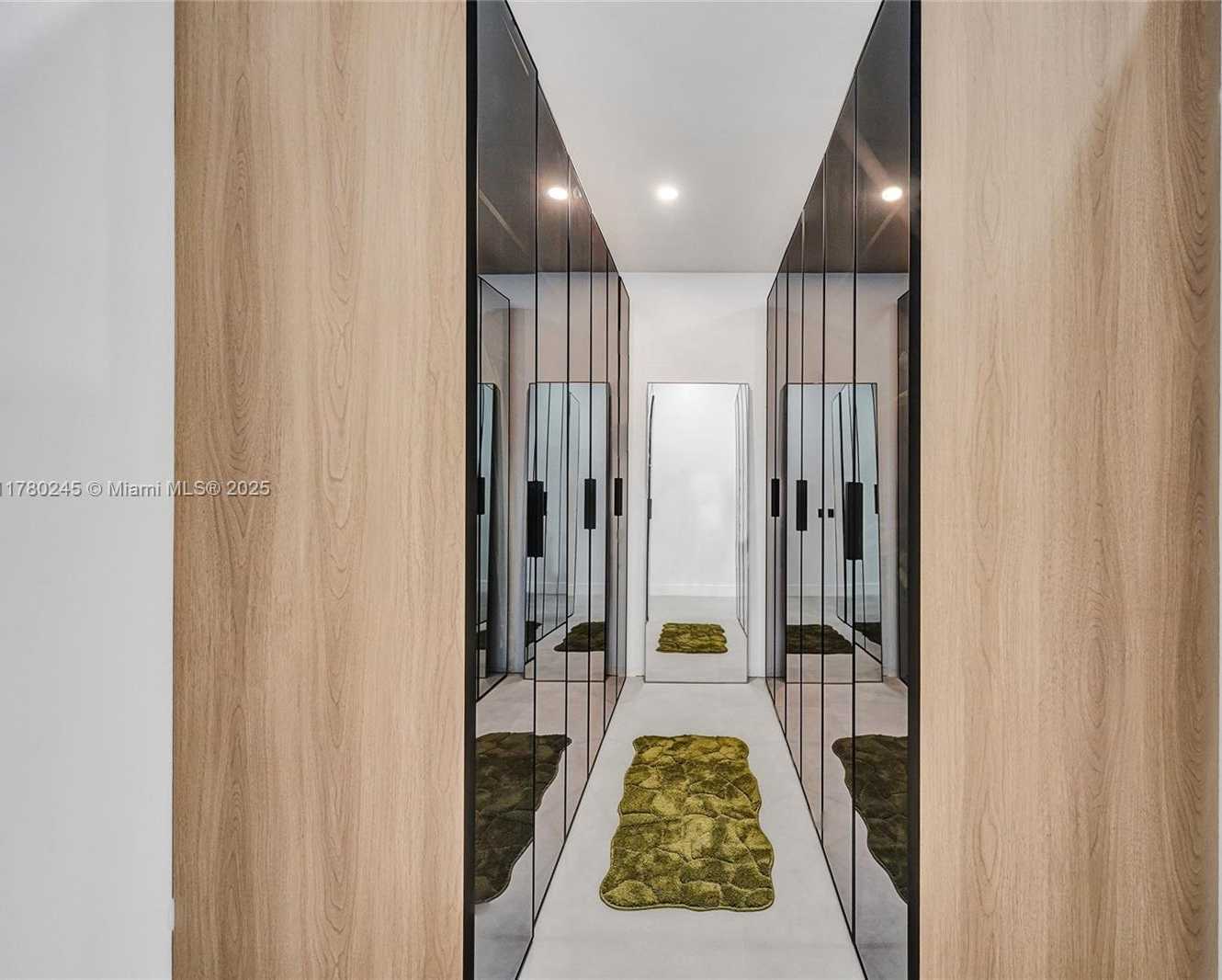 Small Image of 3371 SOUTH WEST 51ST ST, Hollywood Number 25