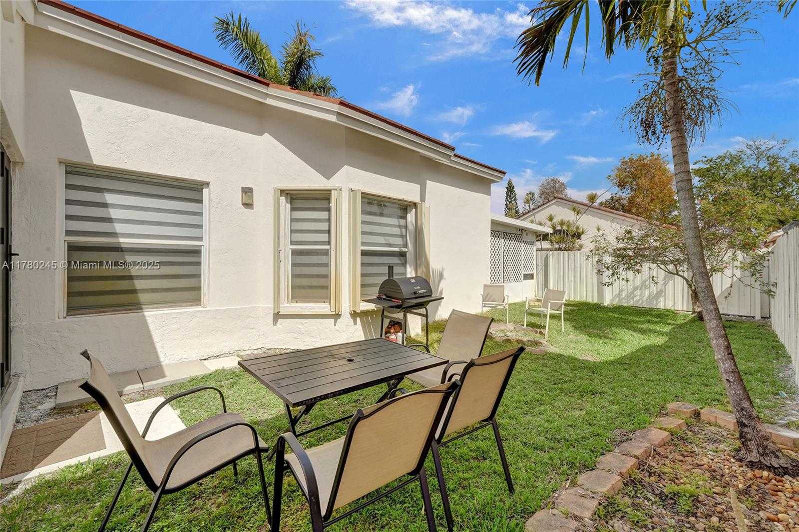 Small Image of 3371 SOUTH WEST 51ST ST, Hollywood Number 34