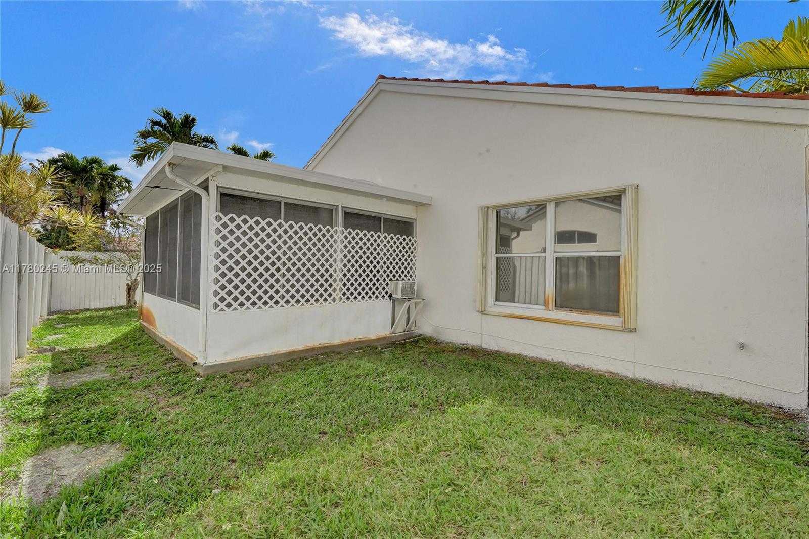 Small Image of 3371 SOUTH WEST 51ST ST, Hollywood Number 40