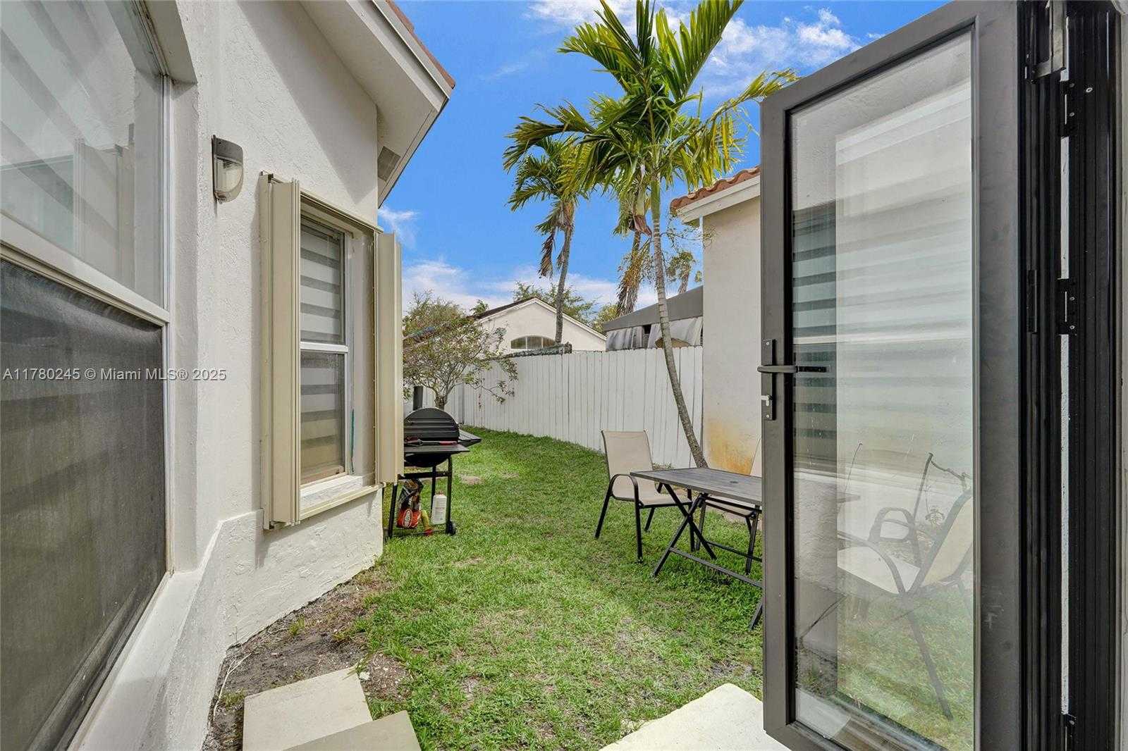Small Image of 3371 SOUTH WEST 51ST ST, Hollywood Number 44