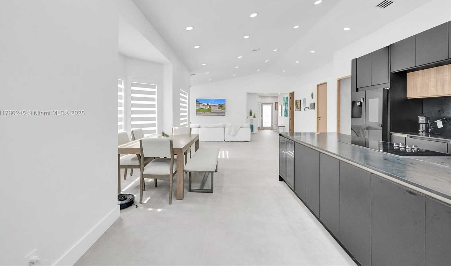 Small Image of 3371 SOUTH WEST 51ST ST, Hollywood Number 5