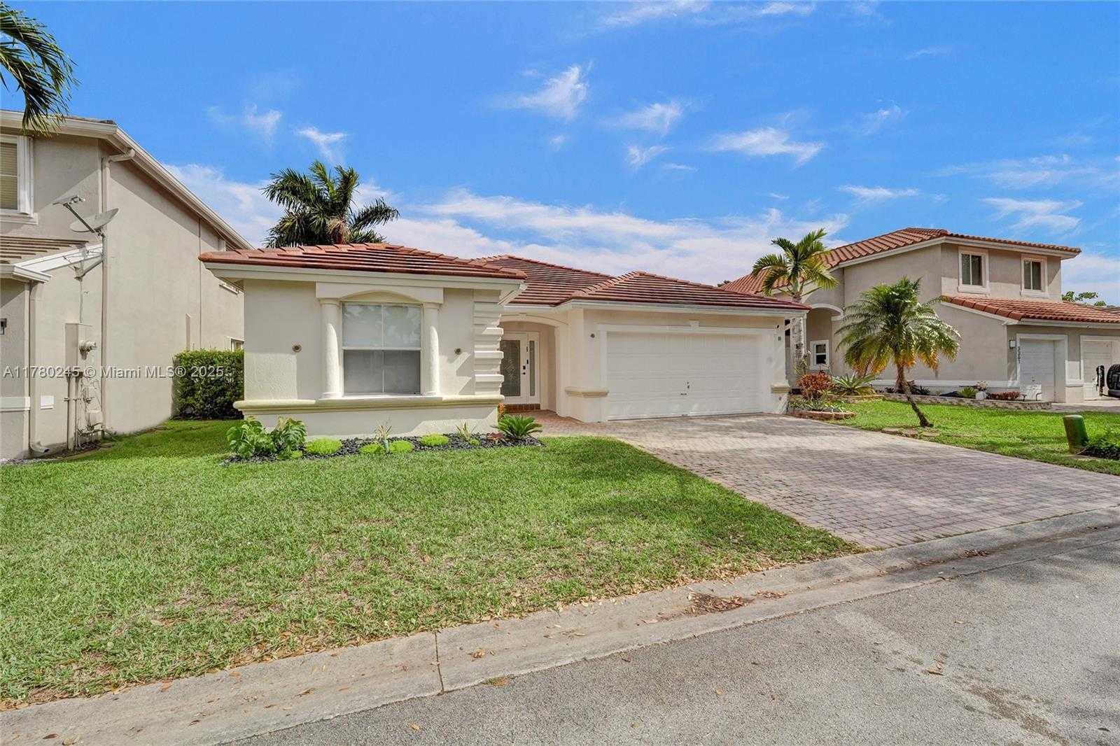Small Image of 3371 SOUTH WEST 51ST ST, Hollywood Number 54