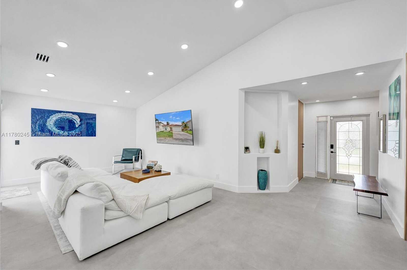 Small Image of 3371 SOUTH WEST 51ST ST, Hollywood Number 64