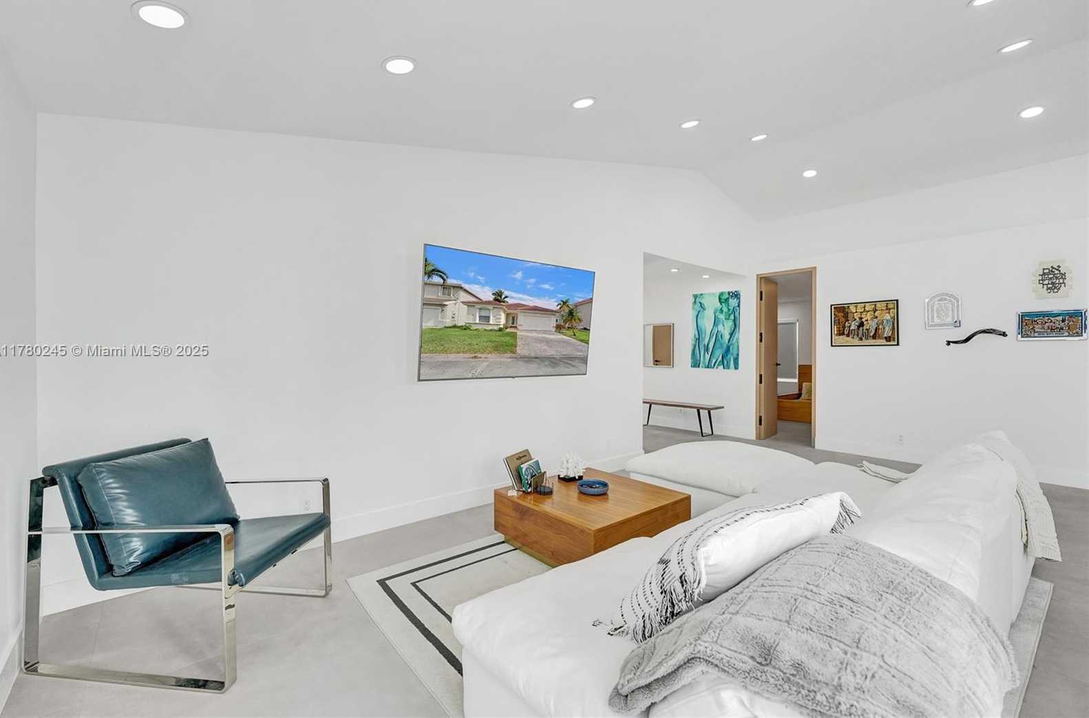 Small Image of 3371 SOUTH WEST 51ST ST, Hollywood Number 67