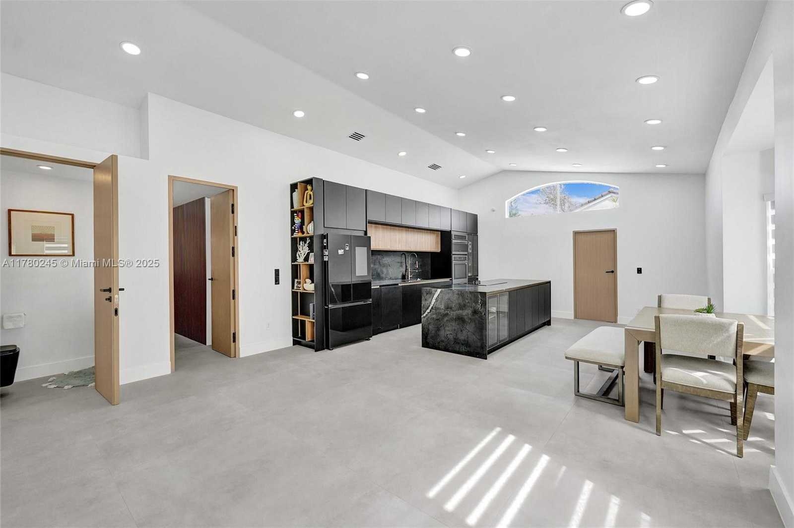Small Image of 3371 SOUTH WEST 51ST ST, Hollywood Number 69