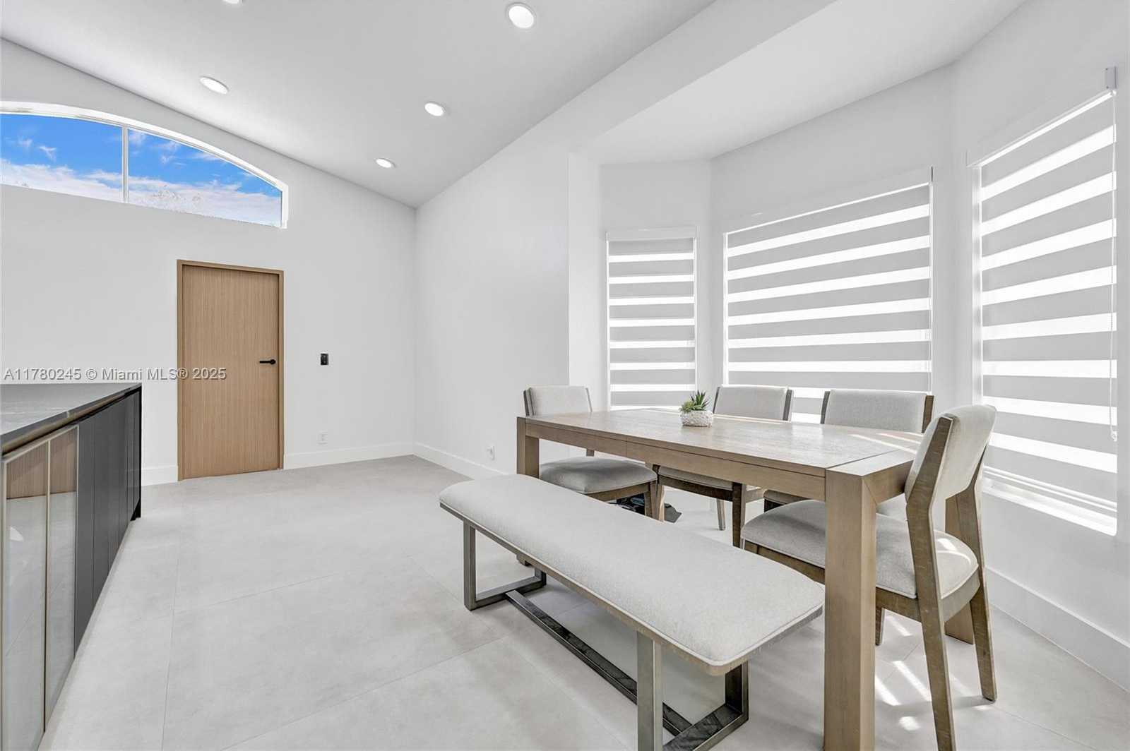 Small Image of 3371 SOUTH WEST 51ST ST, Hollywood Number 8
