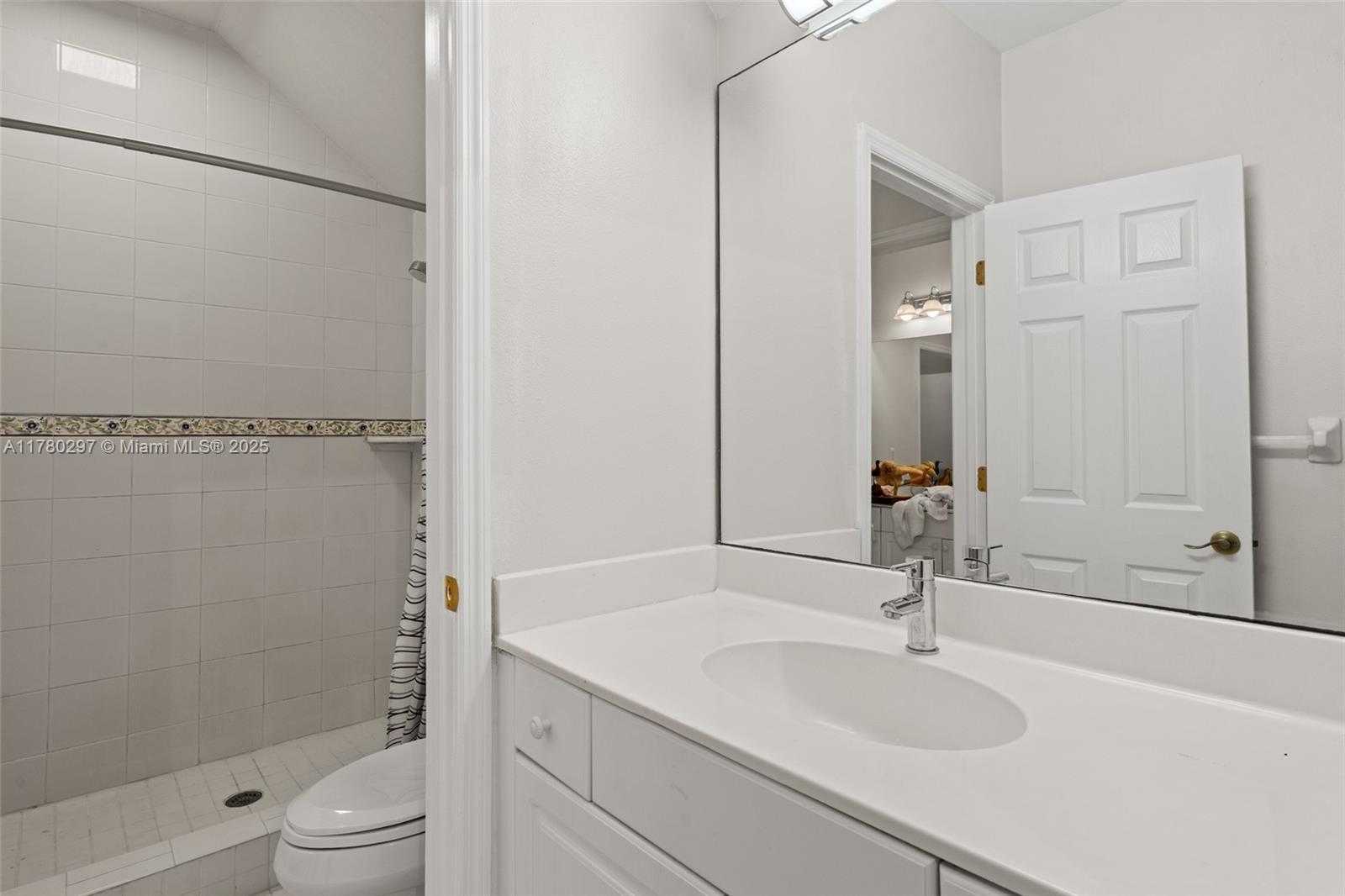 Small Image of 20732 CHARING CROSS CIRCLE, Estero Number 28