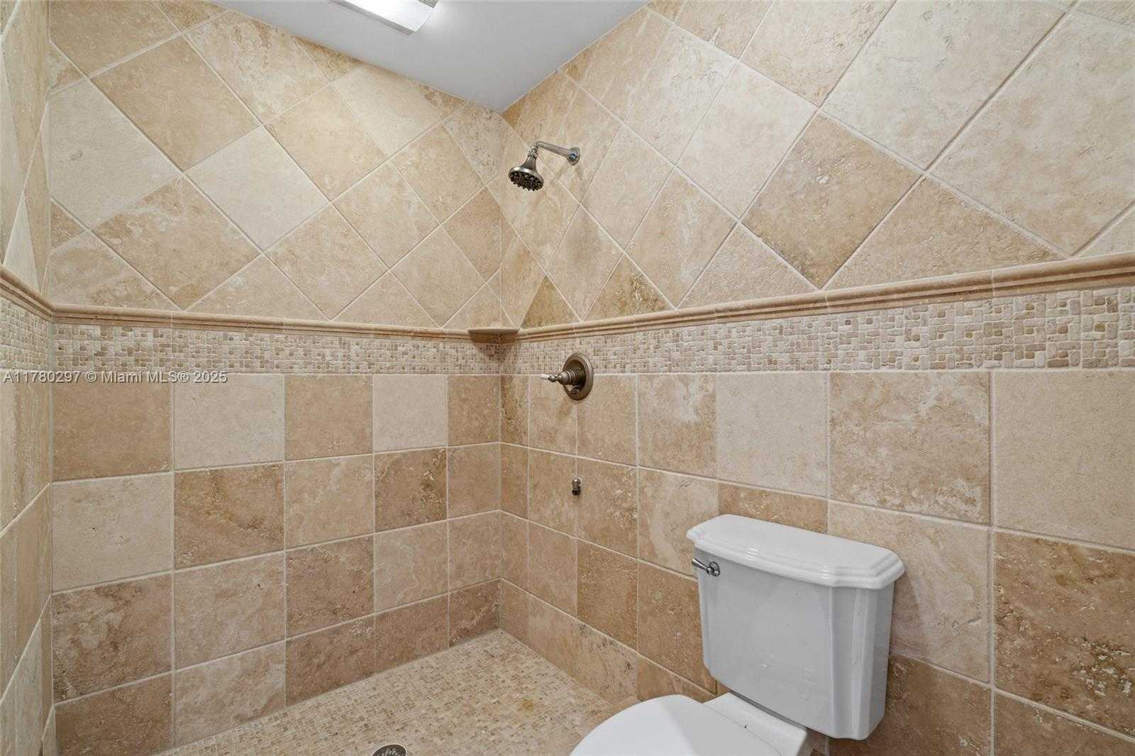 Small Image of 20732 CHARING CROSS CIRCLE, Estero Number 33