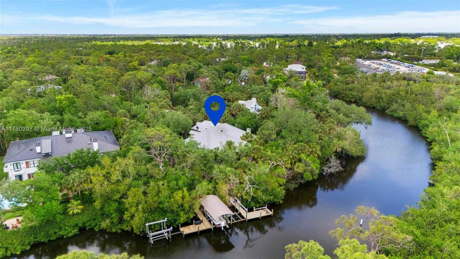 Small Image of 20732 CHARING CROSS CIRCLE, Estero Number 5