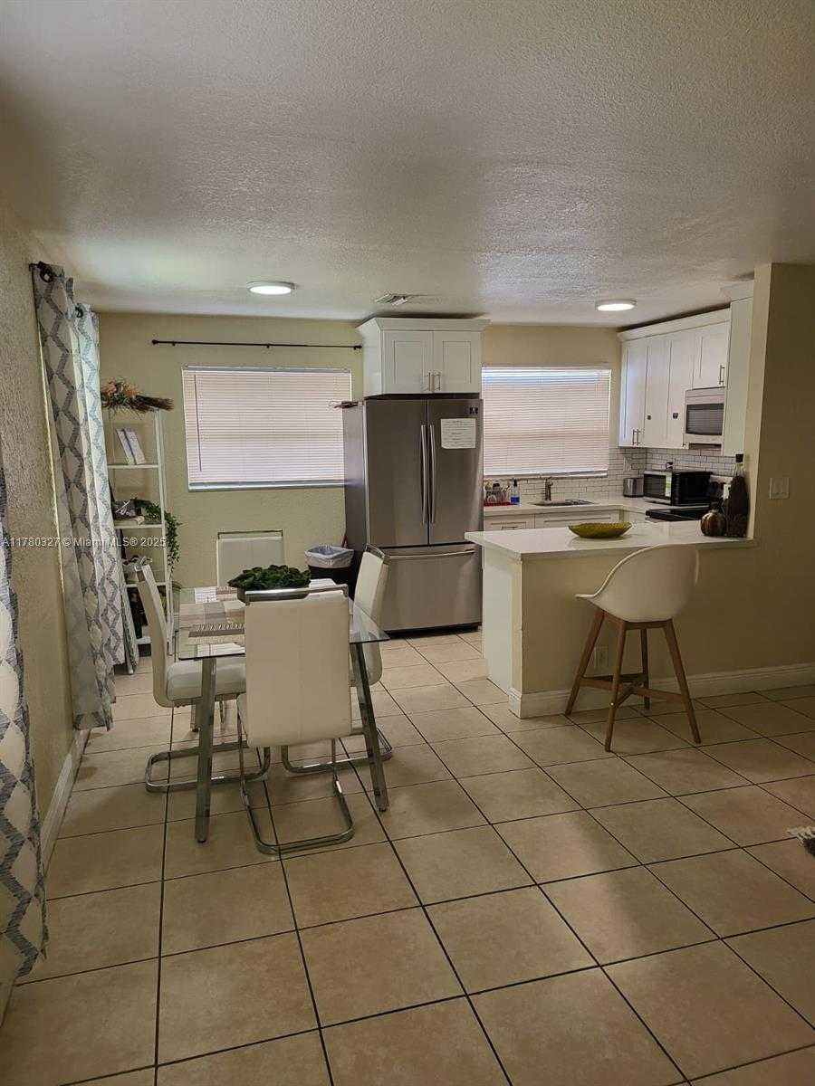 Small Image of Fort Lauderdale Number 13