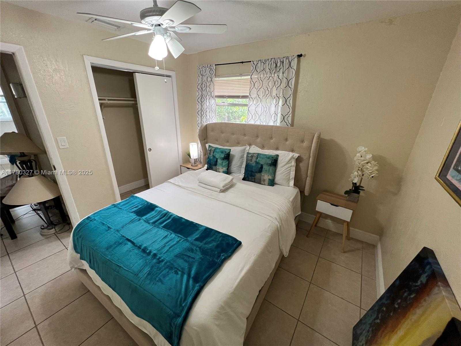 Small Image of Fort Lauderdale Number 4