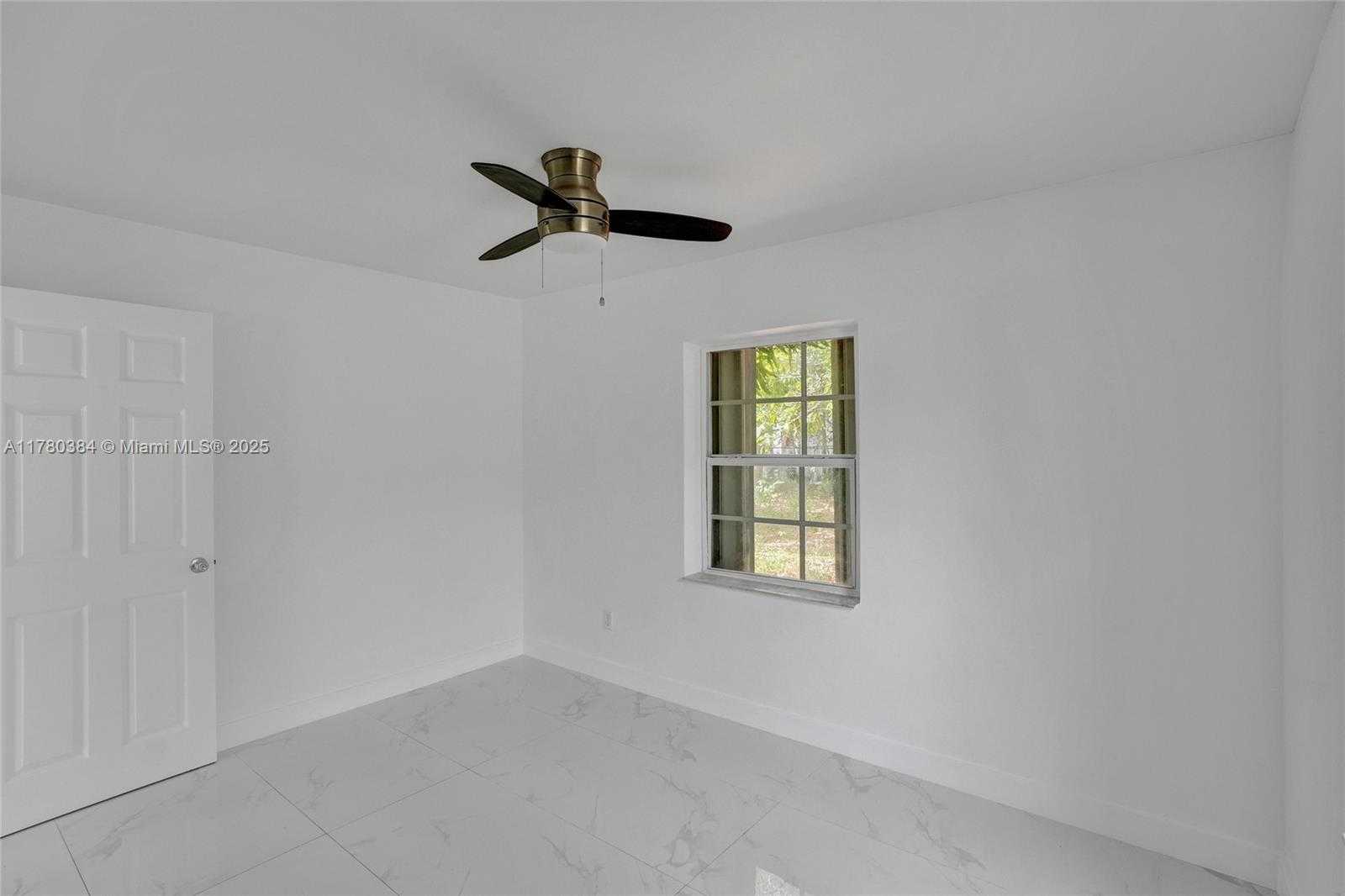 Small Image of 265 NORTH WEST 135TH ST, North Miami Number 16
