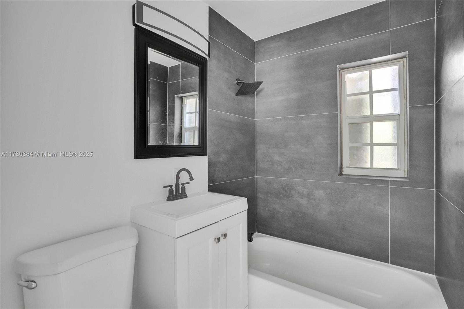 Small Image of 265 NORTH WEST 135TH ST, North Miami Number 17