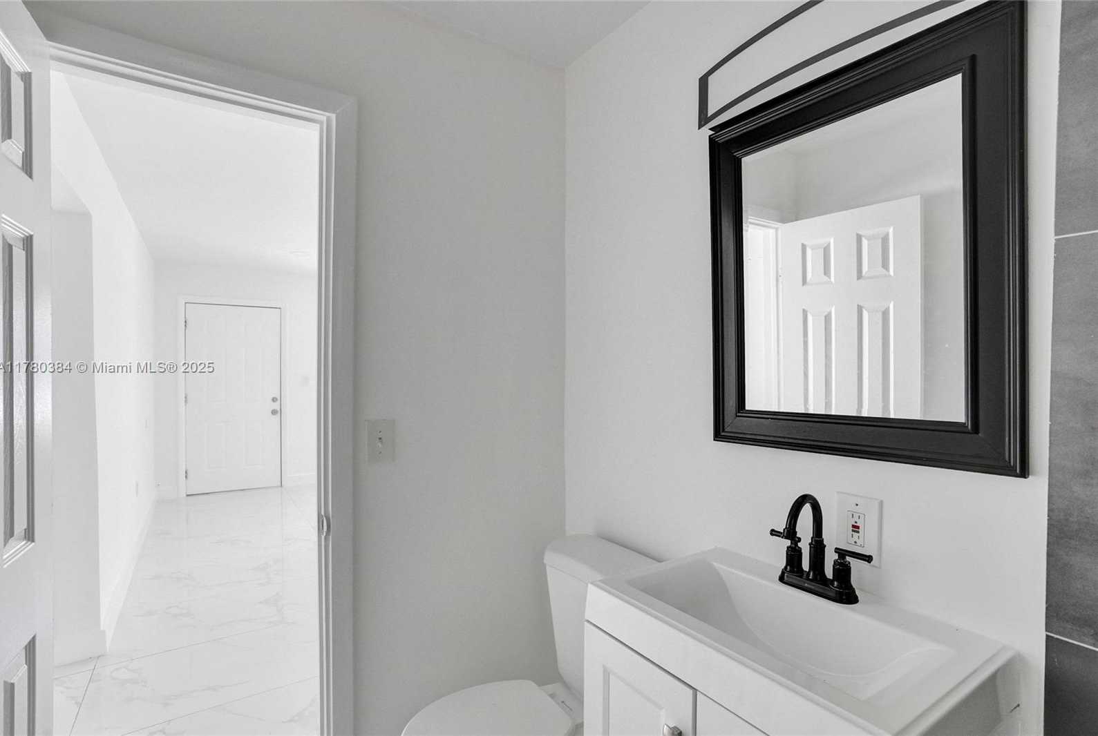 Small Image of 265 NORTH WEST 135TH ST, North Miami Number 18