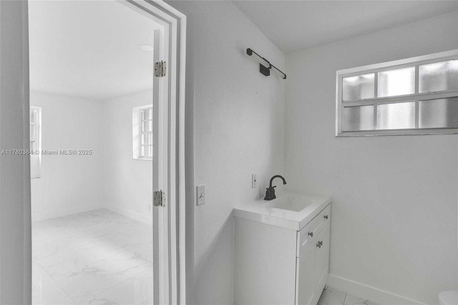 Small Image of 265 NORTH WEST 135TH ST, North Miami Number 26
