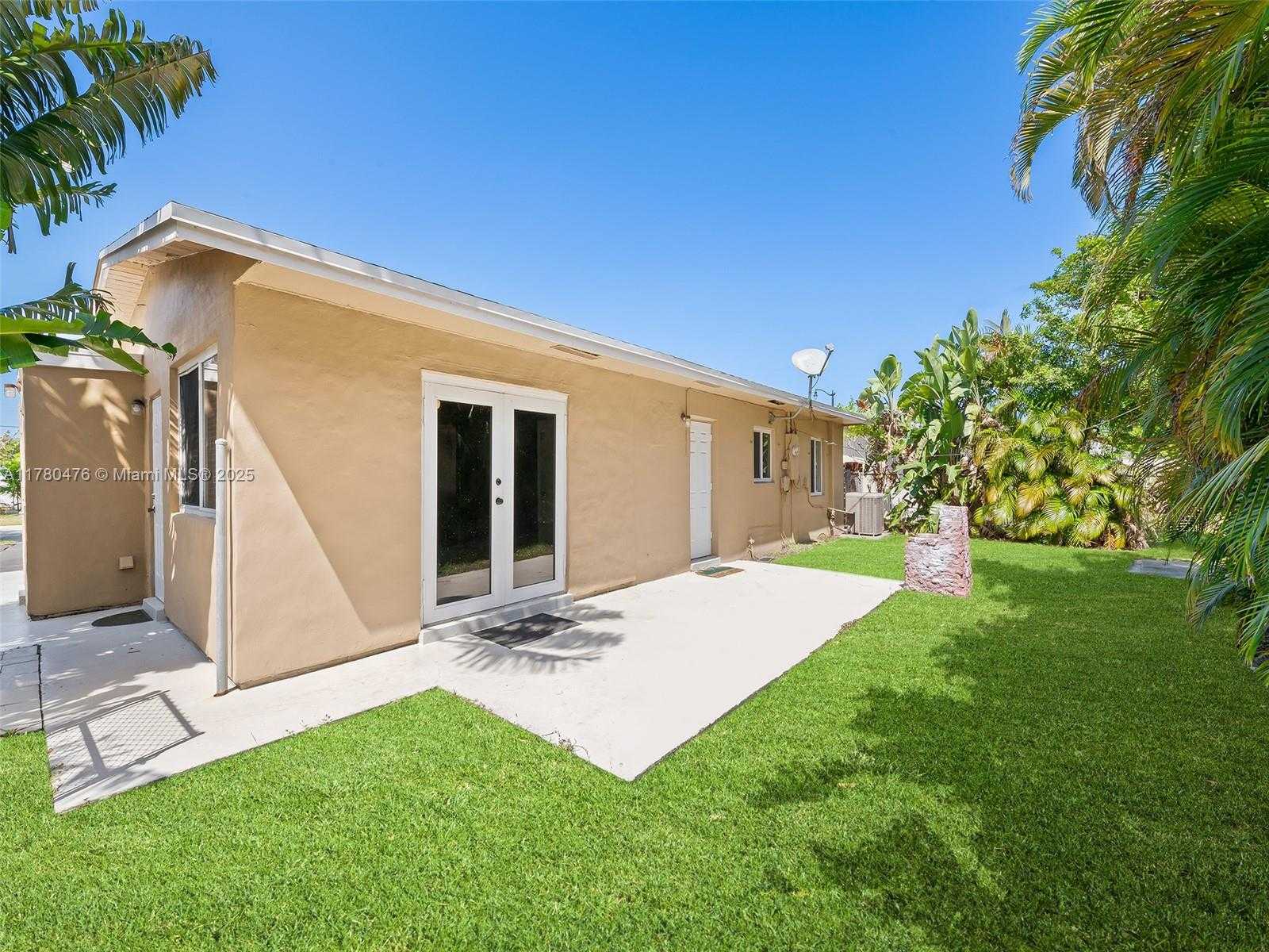 Small Image of 1644 NORTH EAST 30TH ST, Pompano Beach Number 10