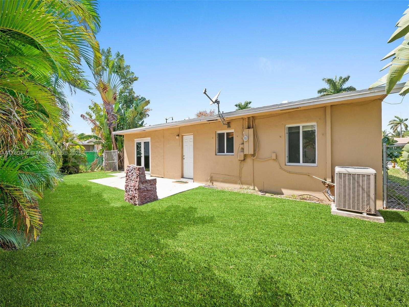 Small Image of 1644 NORTH EAST 30TH ST, Pompano Beach Number 11