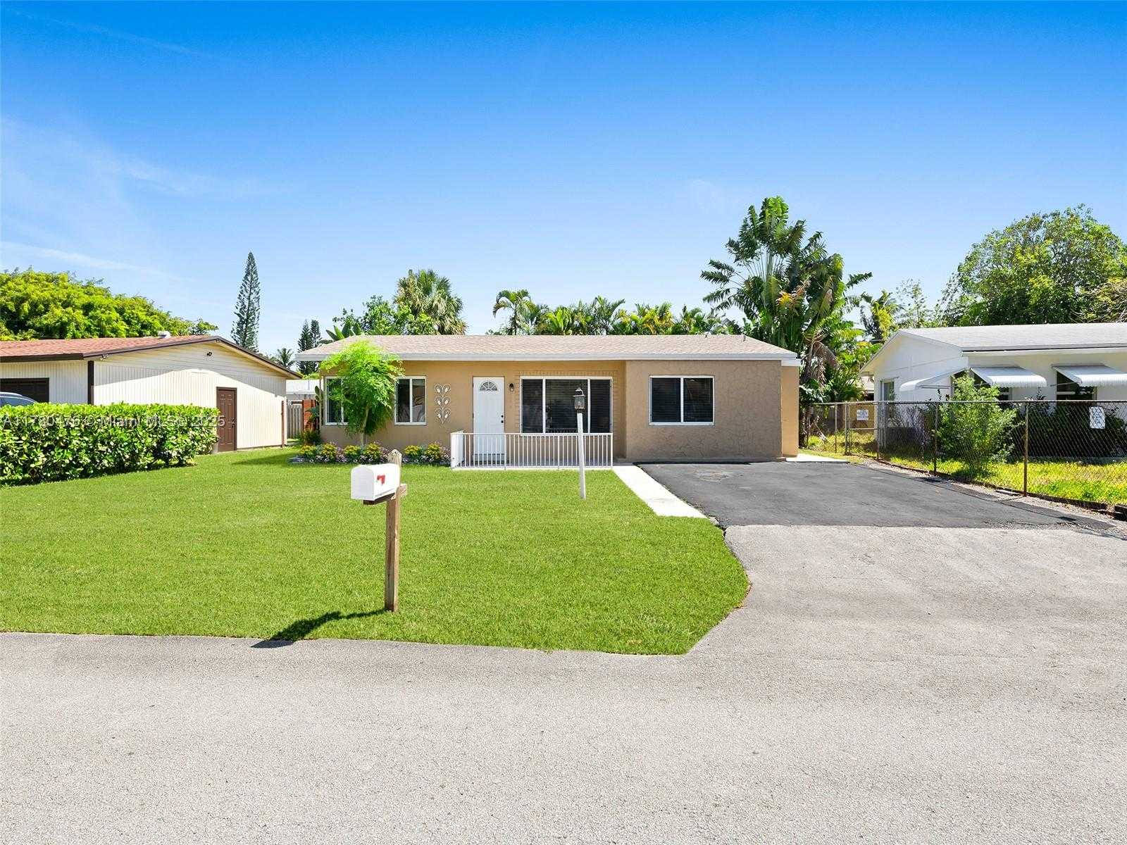Small Image of 1644 NORTH EAST 30TH ST, Pompano Beach Number 14