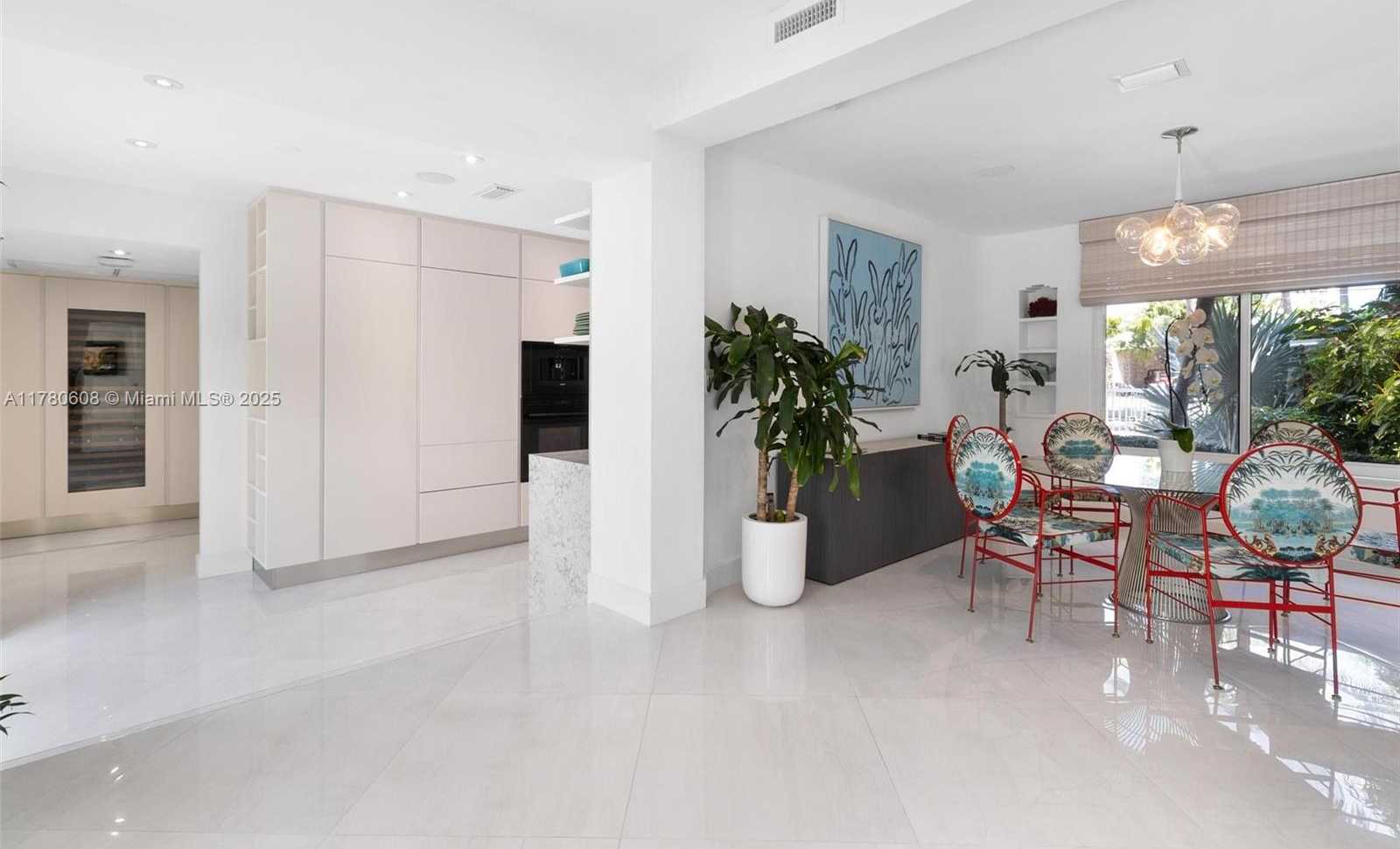 Small Image of 2550 FLAMINGO DR, Miami Beach Number 13