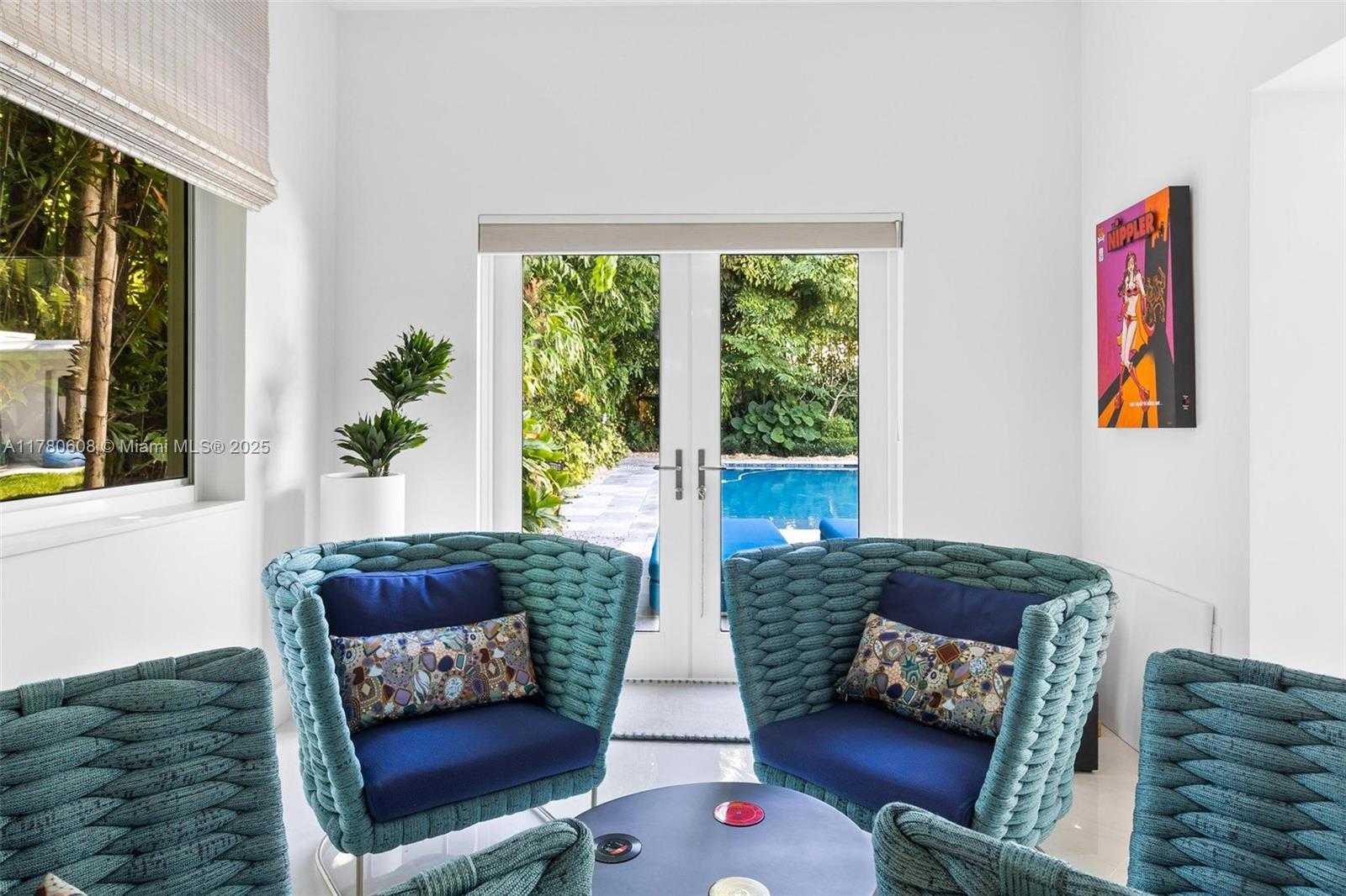 Small Image of 2550 FLAMINGO DR, Miami Beach Number 16