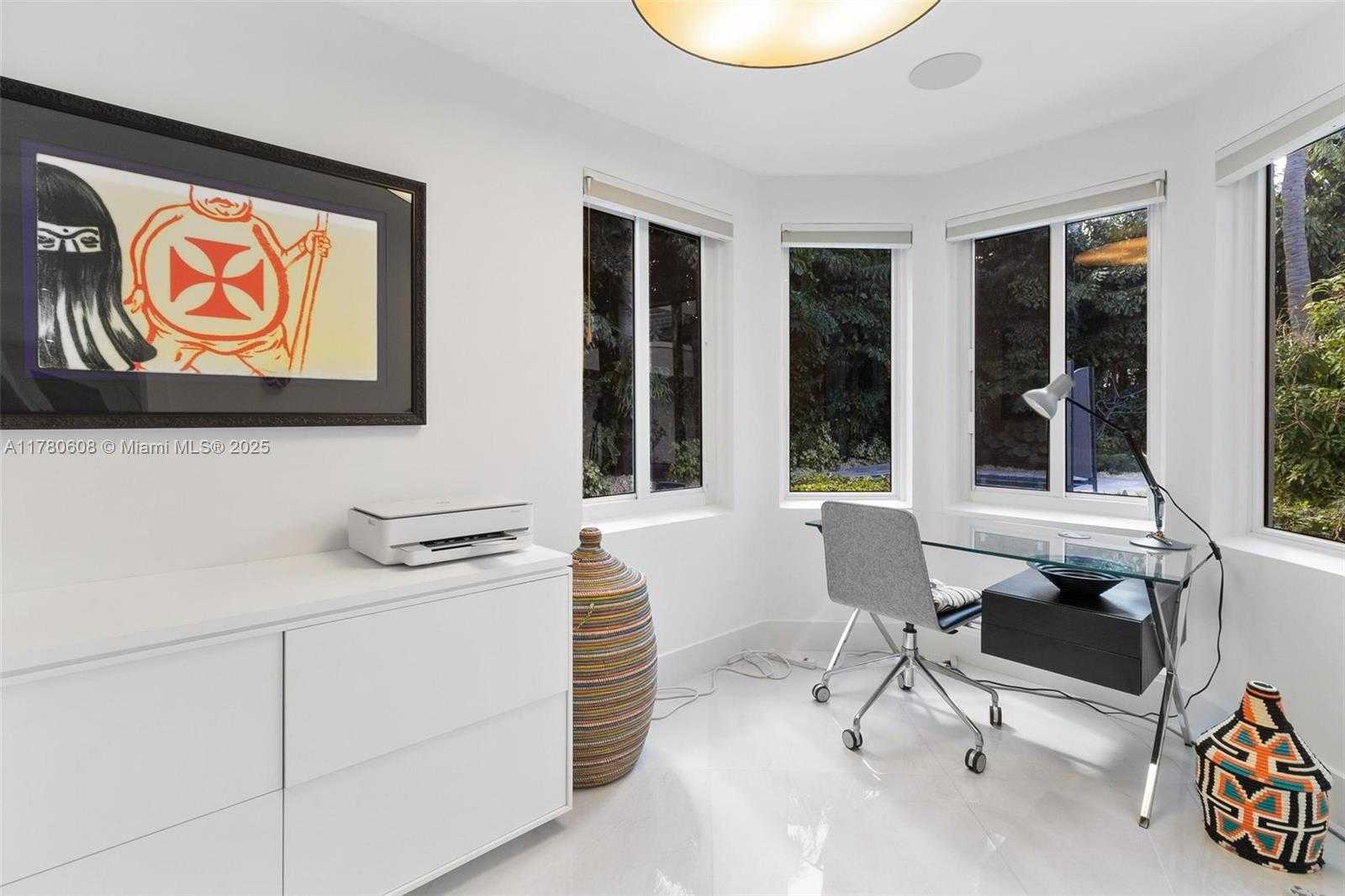 Small Image of 2550 FLAMINGO DR, Miami Beach Number 20