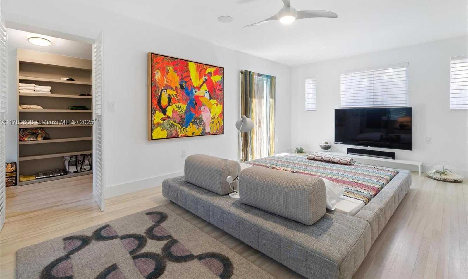 Small Image of 2550 FLAMINGO DR, Miami Beach Number 31