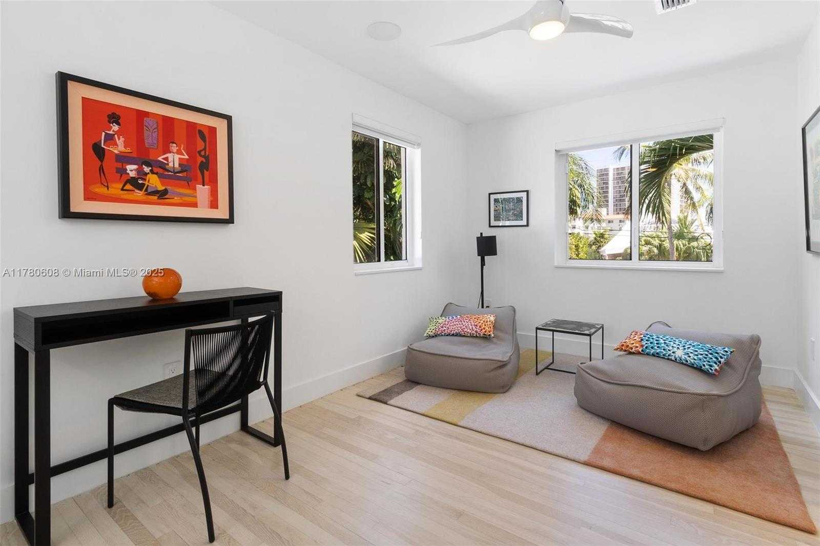 Small Image of 2550 FLAMINGO DR, Miami Beach Number 39