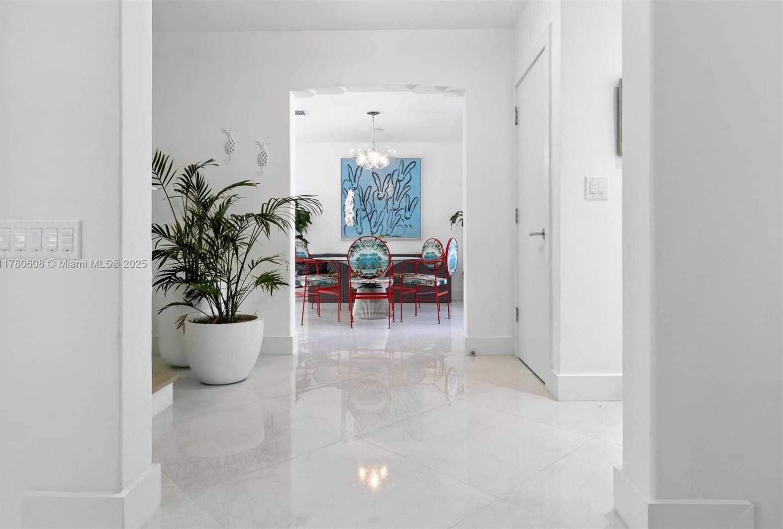 Small Image of 2550 FLAMINGO DR, Miami Beach Number 47