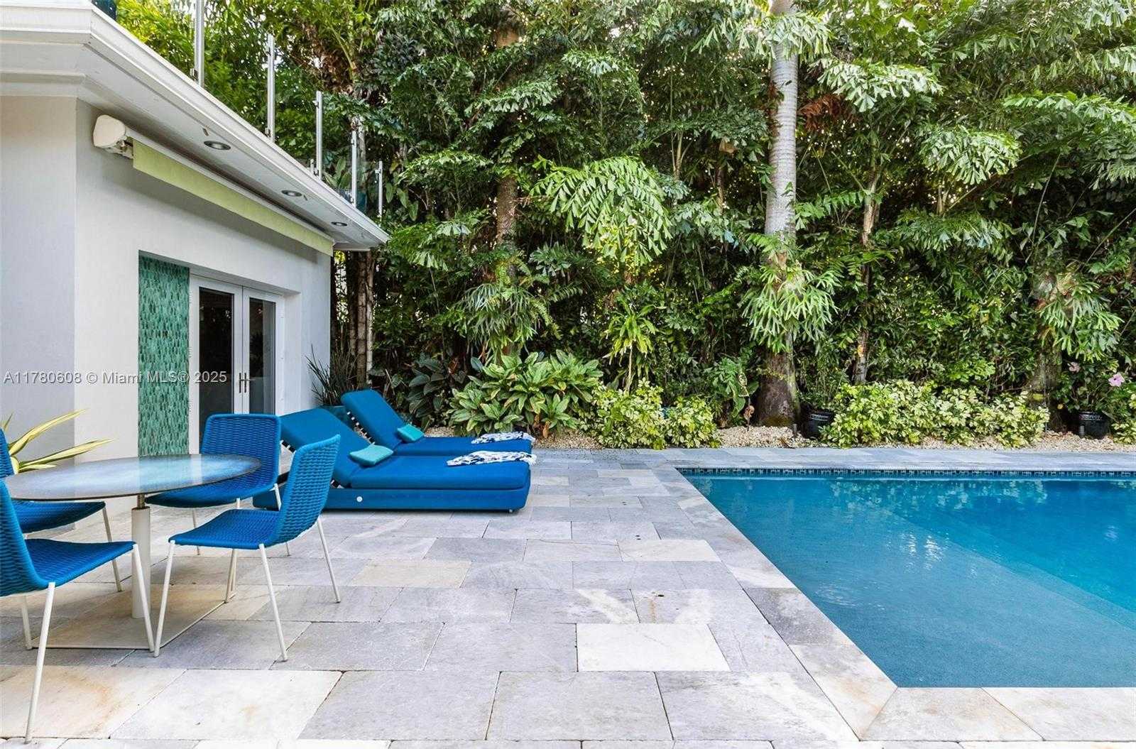 Small Image of 2550 FLAMINGO DR, Miami Beach Number 53