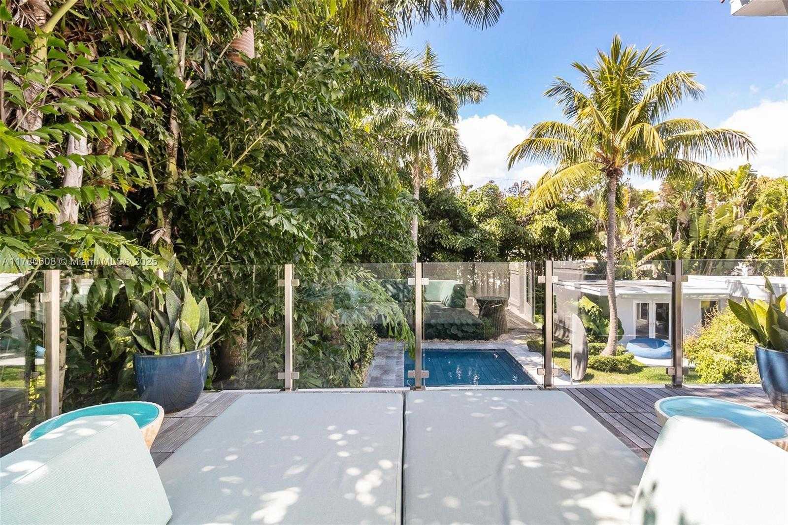 Small Image of 2550 FLAMINGO DR, Miami Beach Number 56