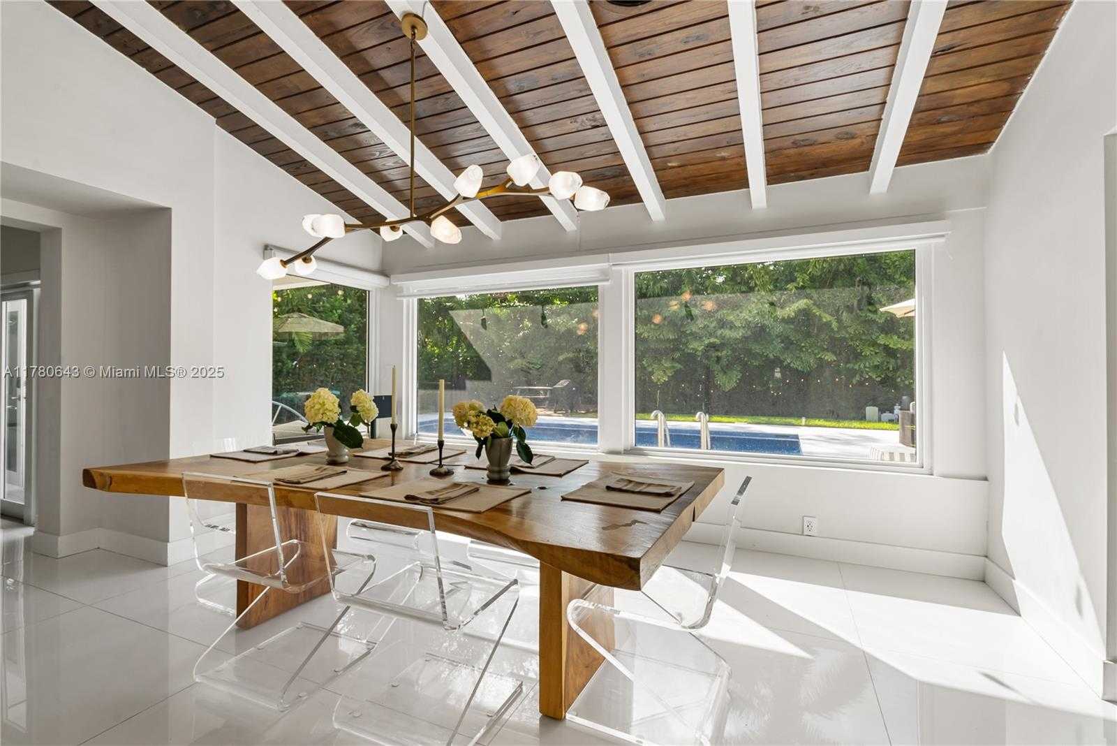 Small Image of 5120 ALTON ROAD, Miami Beach Number 20