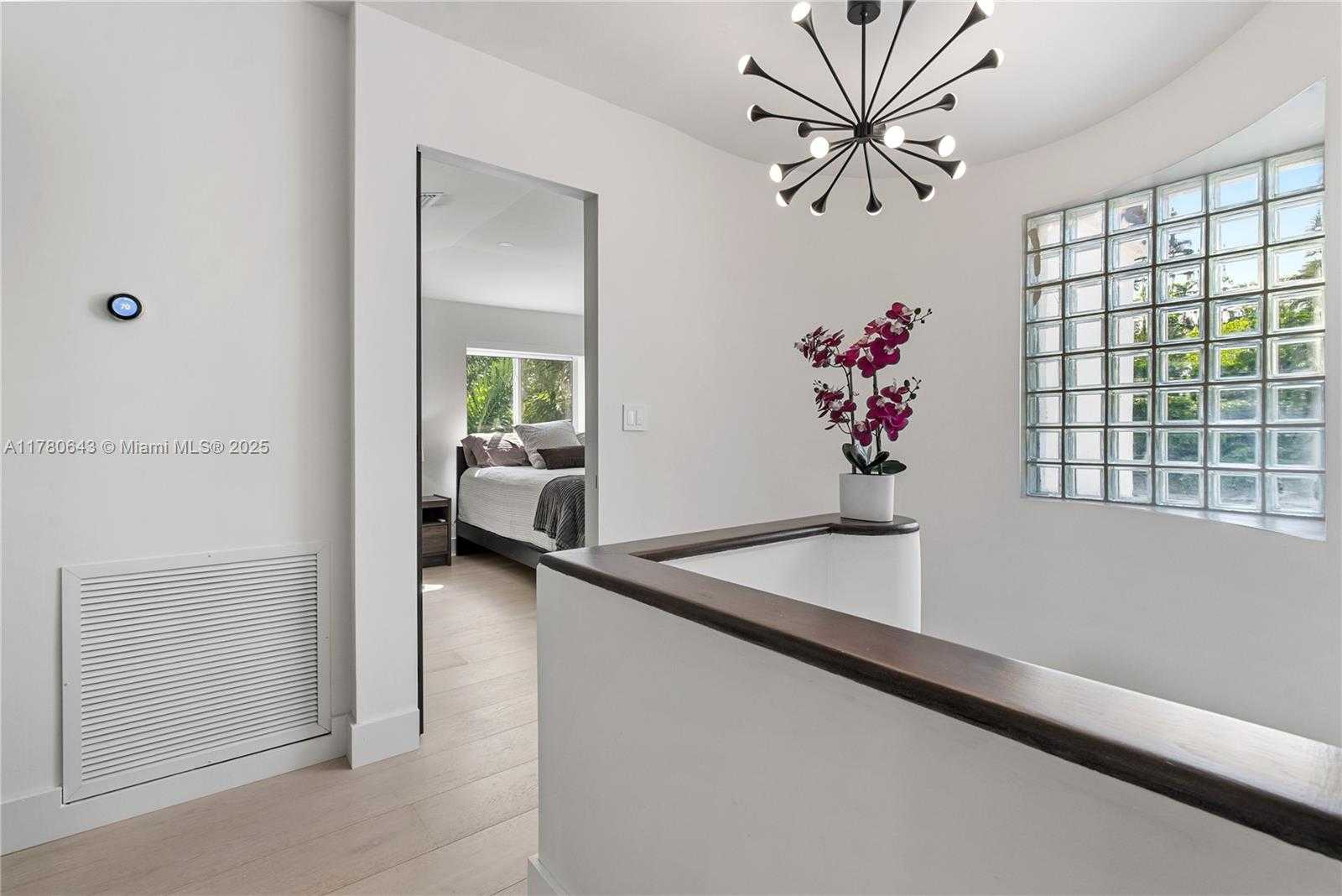 Small Image of 5120 ALTON ROAD, Miami Beach Number 25