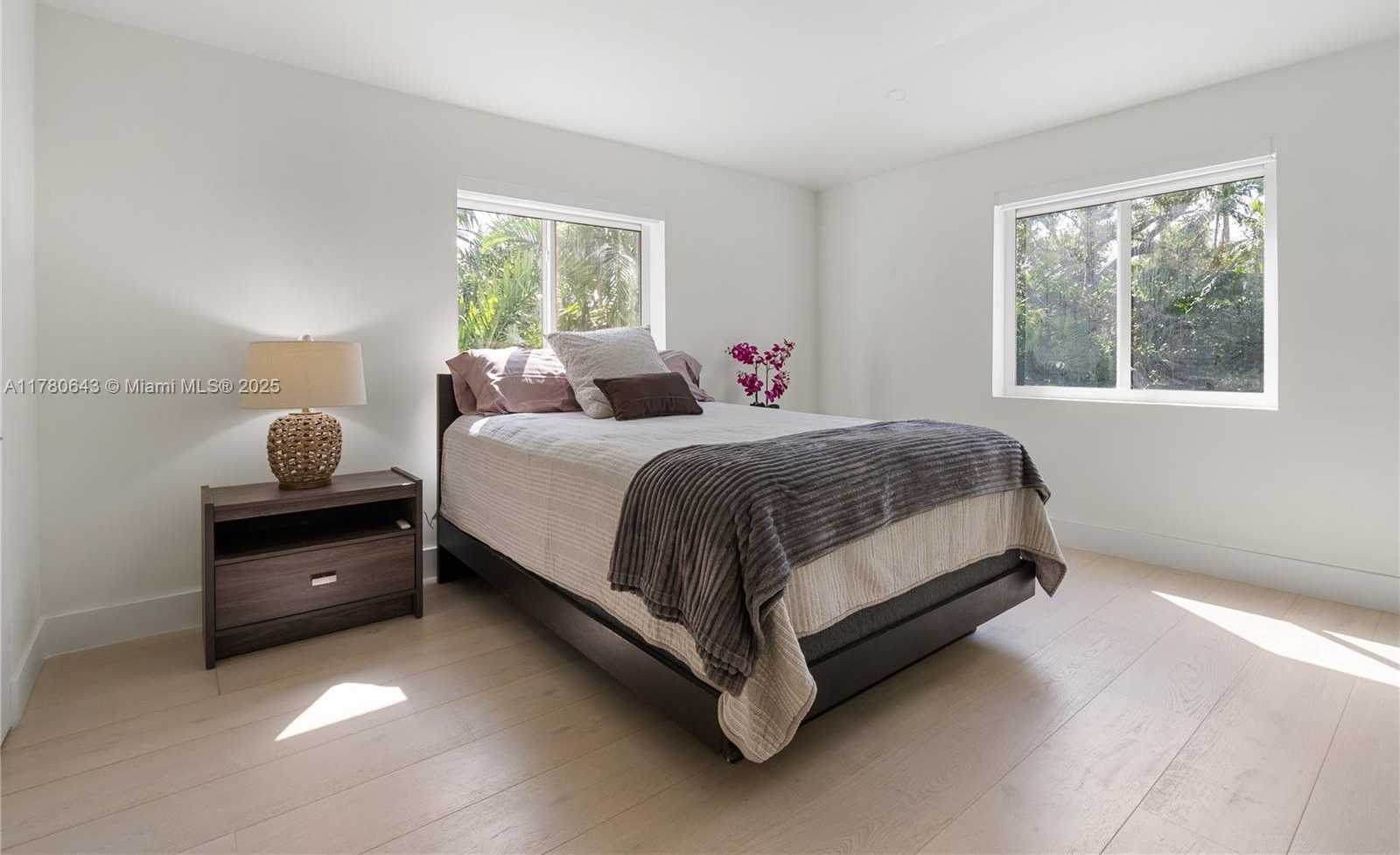 Small Image of 5120 ALTON ROAD, Miami Beach Number 35