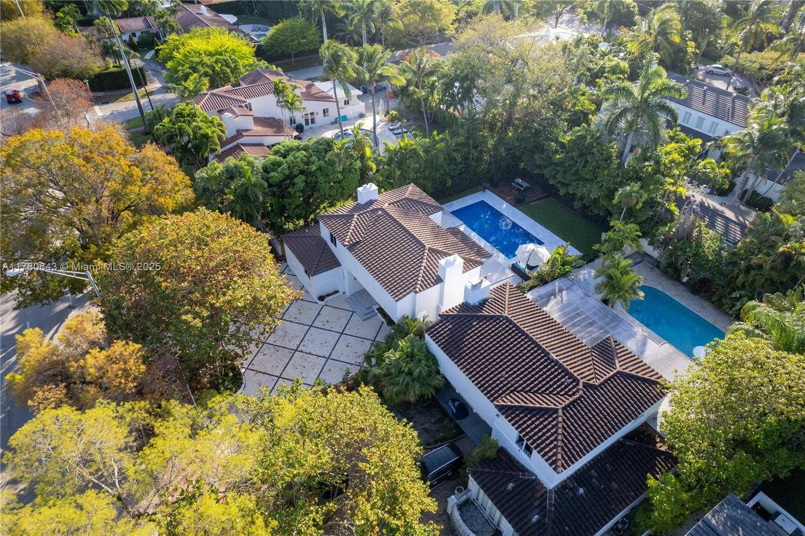 Small Image of 5120 ALTON ROAD, Miami Beach Number 40