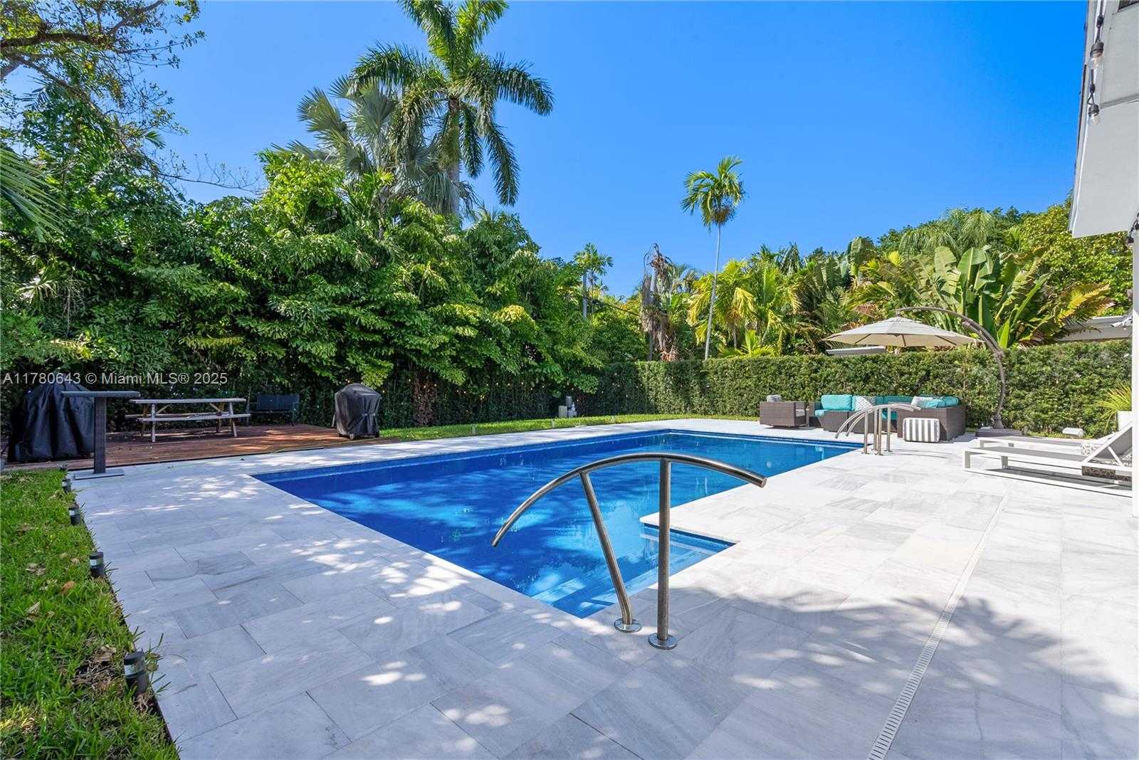 Small Image of 5120 ALTON ROAD, Miami Beach Number 6