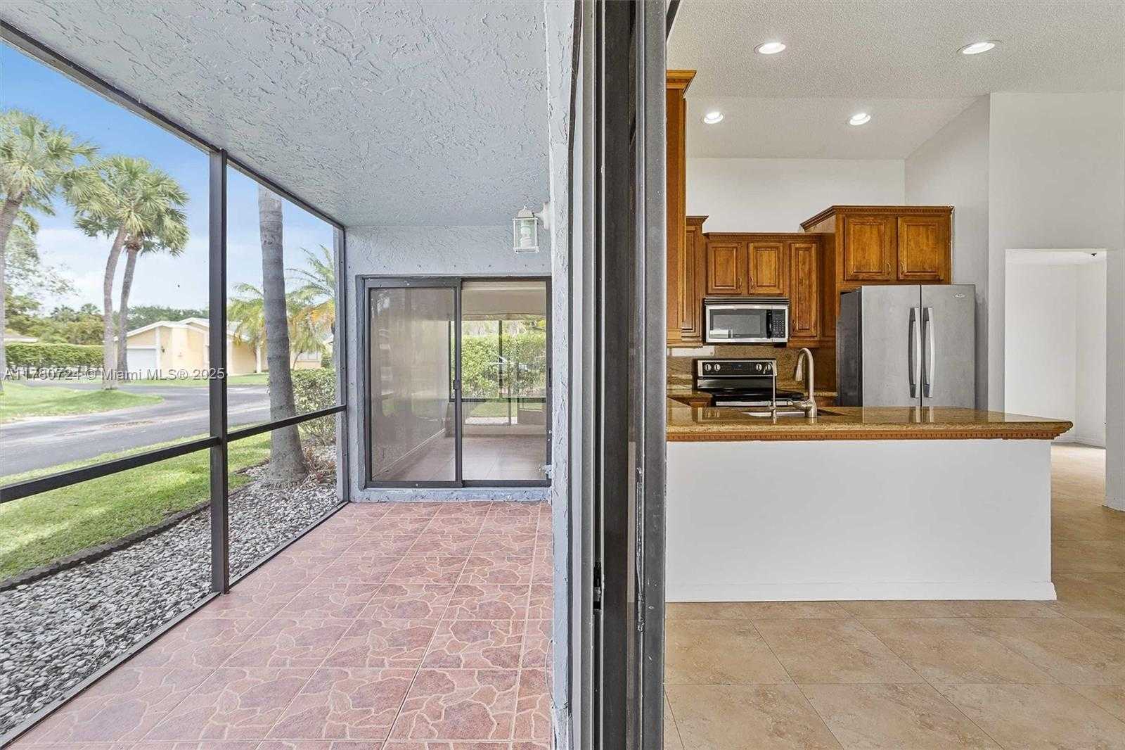 Small Image of 971 NORTH WEST 89TH AVE, Plantation Number 14