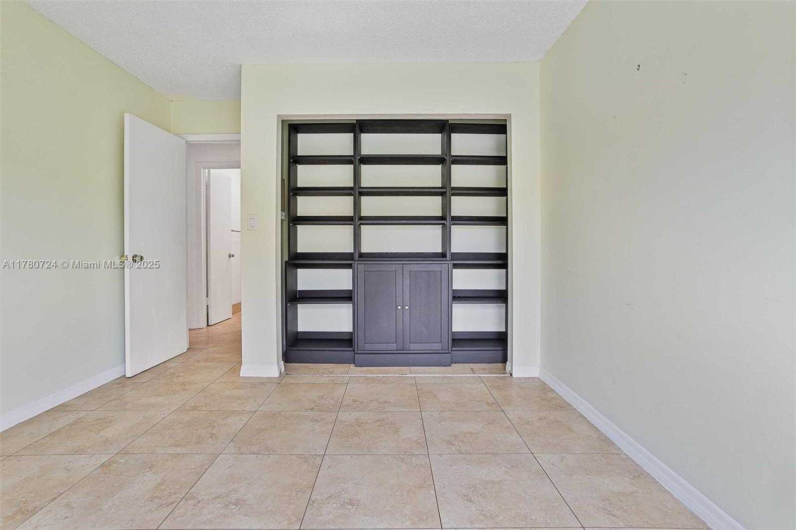 Small Image of 971 NORTH WEST 89TH AVE, Plantation Number 25