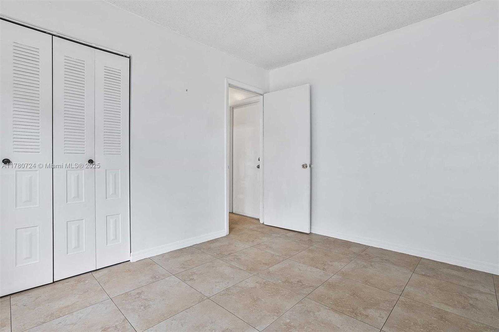 Small Image of 971 NORTH WEST 89TH AVE, Plantation Number 27