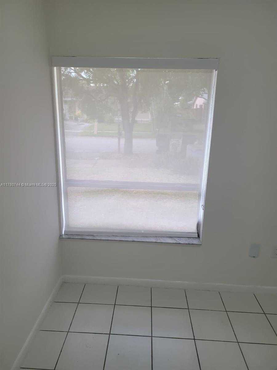 Small Image of 16255 SOUTH WEST 303RD ST, Homestead Number 15